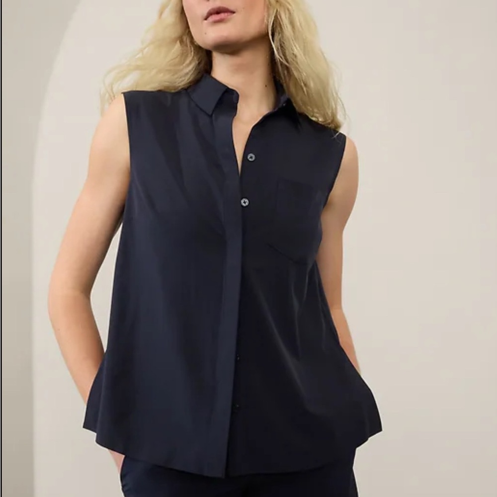 Athleta Dark Blue Everlasting Tank Sleeveless Button-Down Shirt